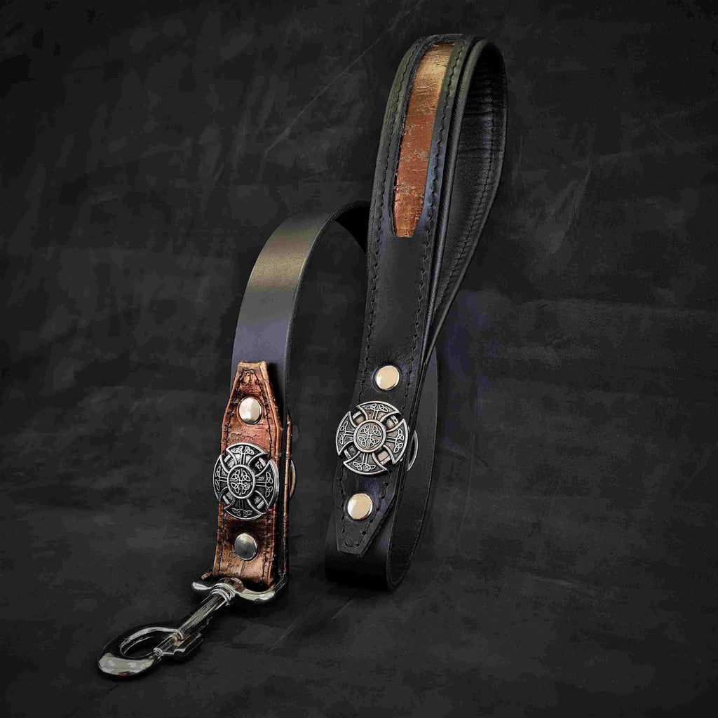 The ''Viking'' Leash-3