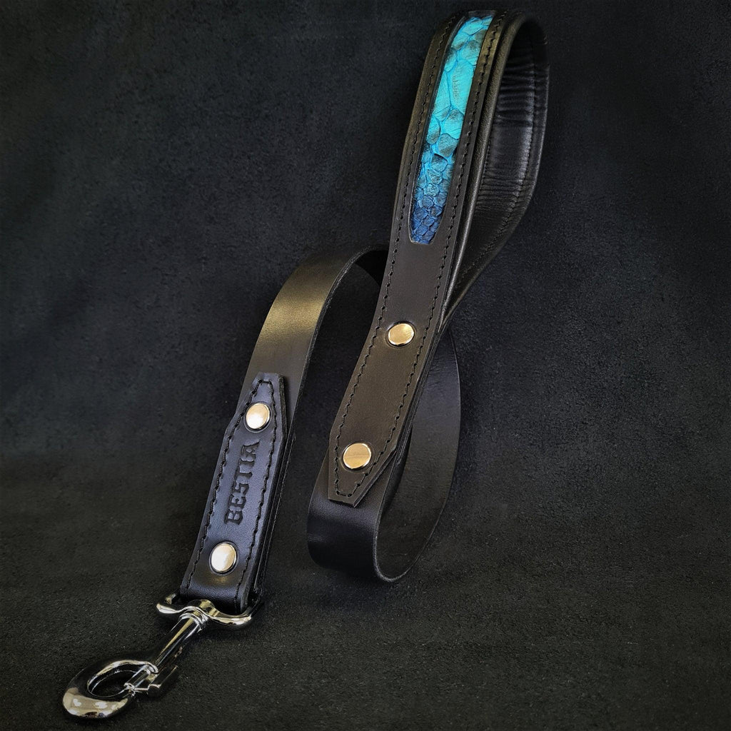 The ''Morelia Python'' leash-2