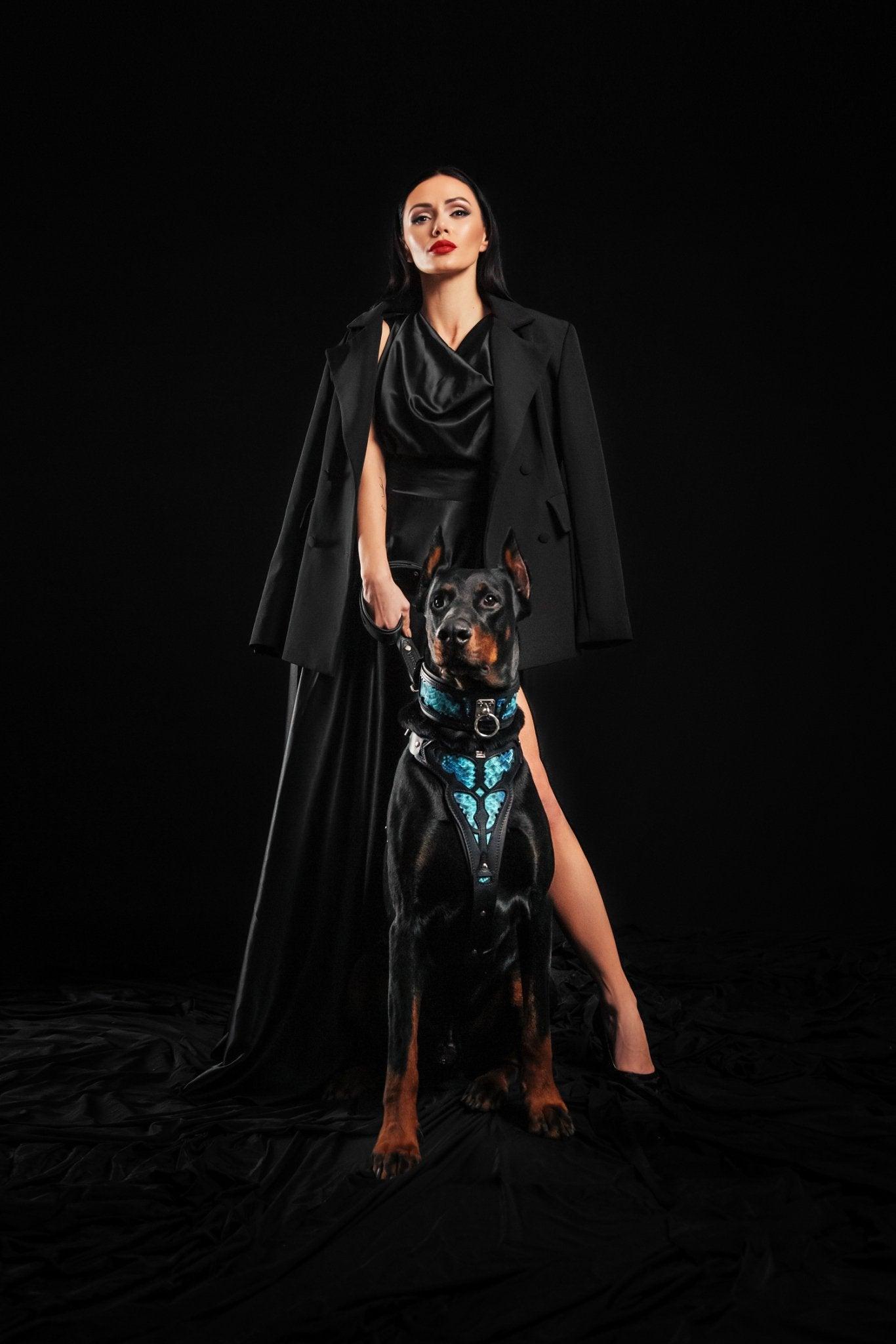 The ''Morelia Python'' leash-4